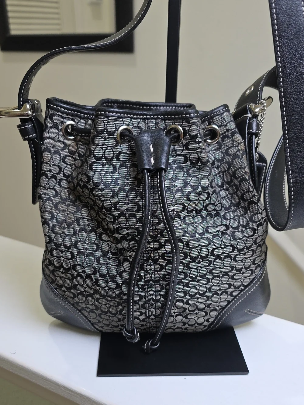 COACH 6387 Vintage Y2K Grey/Black Signature Print Small Drawstring Crossbody EUC